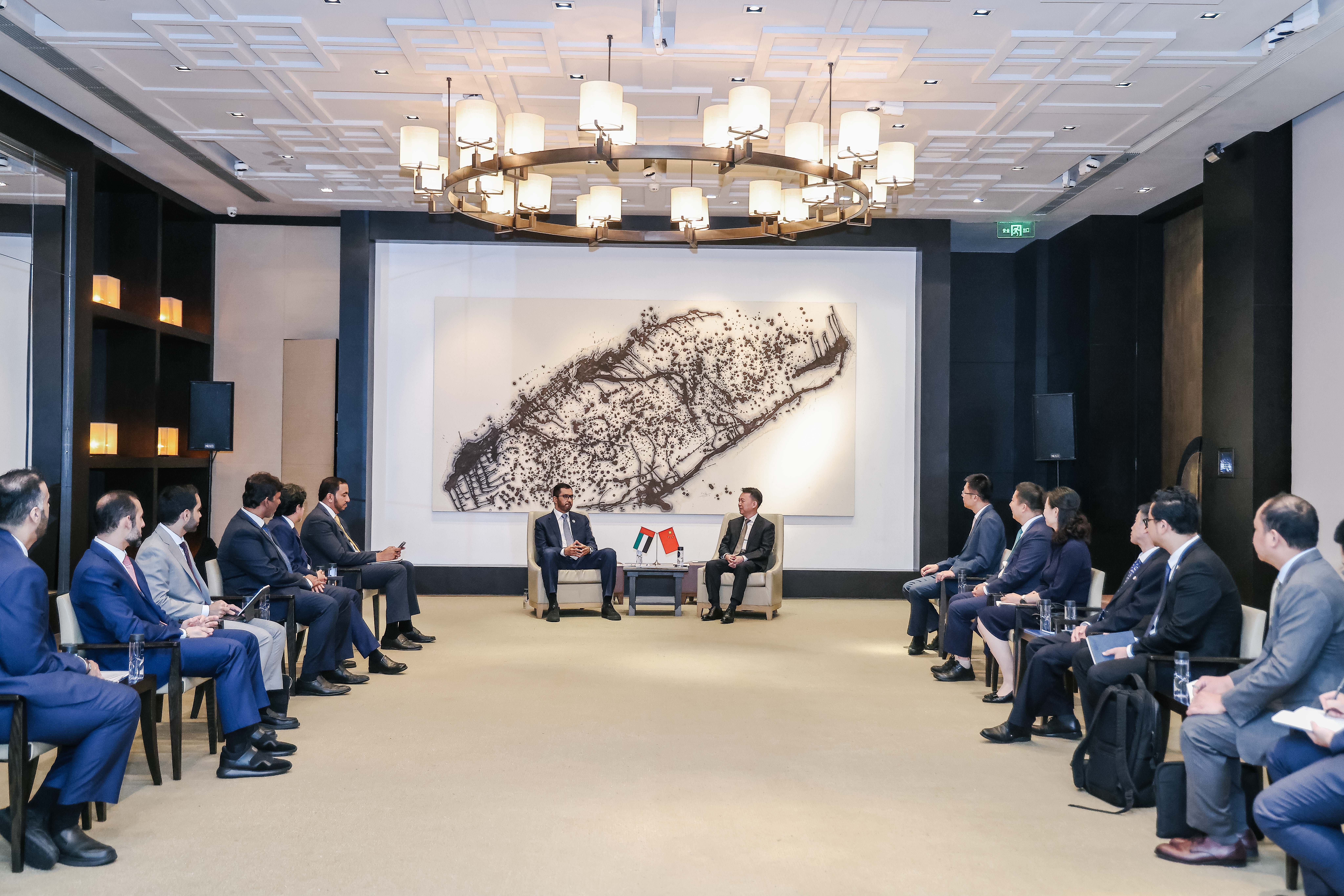 王粵濤會(huì)見ADNOC總裁蘇爾坦博士一行